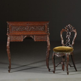 Antieke bureaus / Secretaire met verstelbare stoel ca. 1875  gemerkt: "gebr. Horrix" (No.332951)