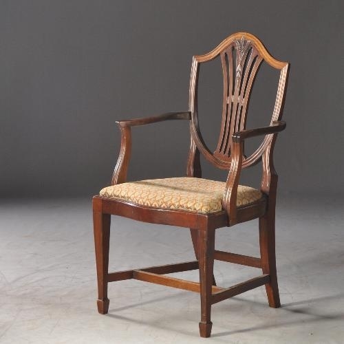 Antieke stoelen / stel van 8 antieke Engelse stoelen ca. 1900 (No.762853) | Verkochte antieke meubelen bibliotheek / beeldbank / archief | AntiekSite.nl