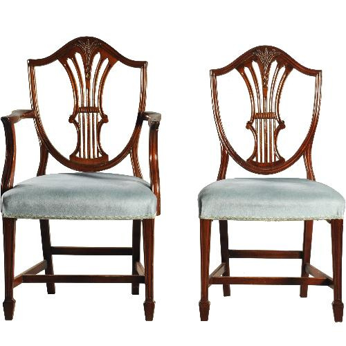 Antieke stoelen / Stel van 8 Engelse mahonie ca. 1925 in lichtblauw velours (No.250437) | Antieke meubelen bibliotheek / beeldbank / archief | AntiekSite.nl