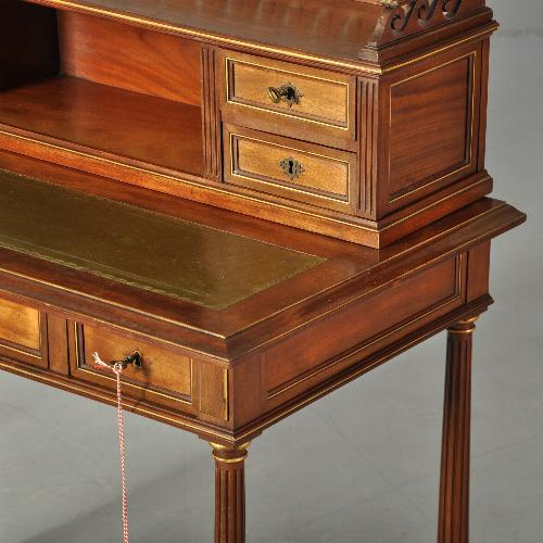 jas Verward zijn Collectief Antieke bureaus / Zeer elegant Frans dames bureautje metbijbehorende stoel  ca. 1875 (No.992025) | Verkochte antieke meubelen bibliotheek / beeldbank /  archief | AntiekSite.nl