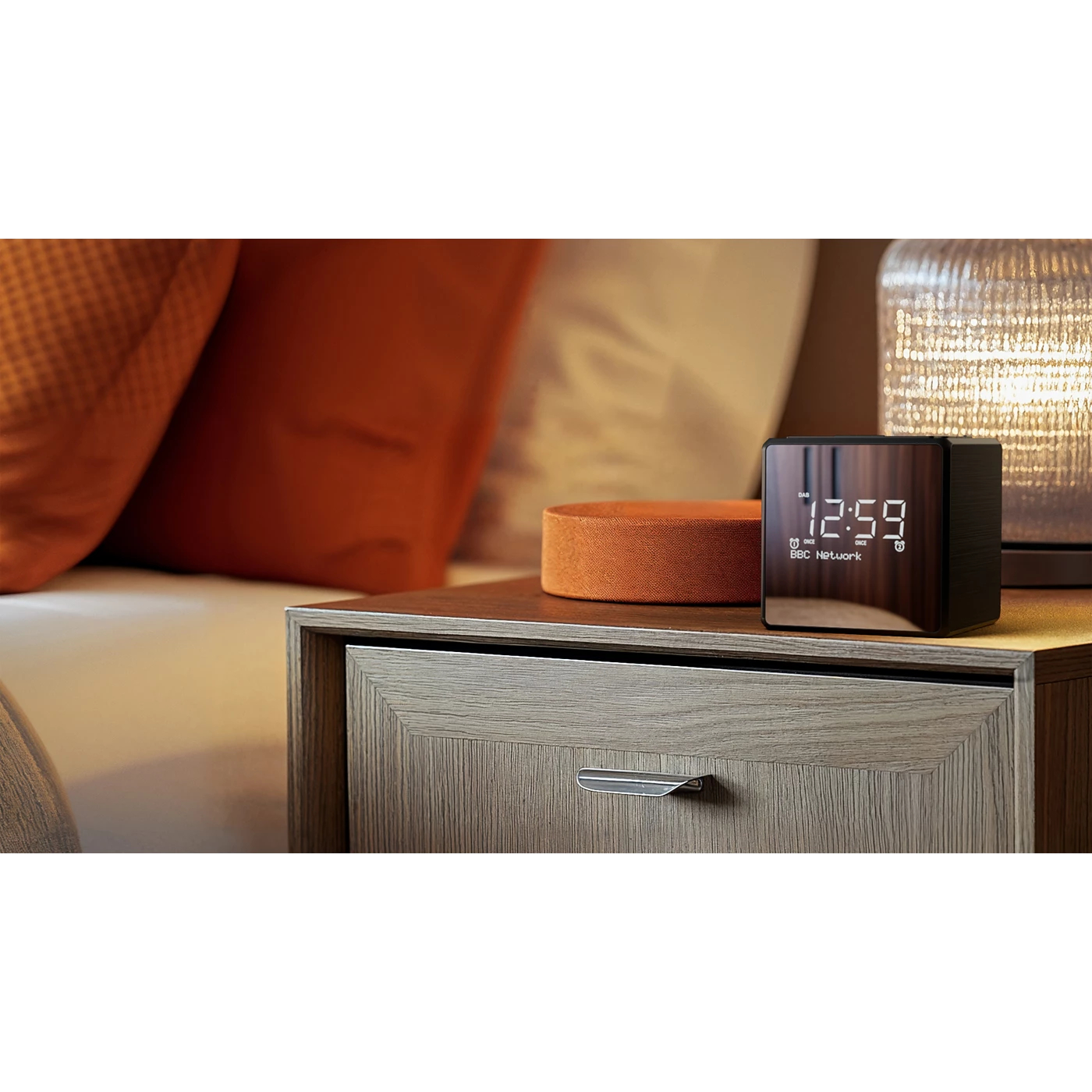 Philips TAR4600 / 10 wekker klok radio radio met DAB+ en FM