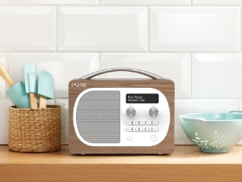 Pure Evoke D4 portable digitale DAB+ en FM radio in eiken fineer