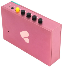 We Are Rewind Edith draagbare oplaadbare stereo cassette speler met Bluetooth zender, roze