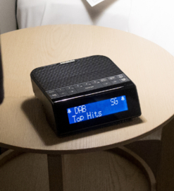 Sangean DCR-90 BT DAB+ en FM wekker radio met Bluetooth ontvangst
