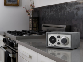 Tivoli Audio Model One+ DAB+ radio met FM en Bluetooth, grijs