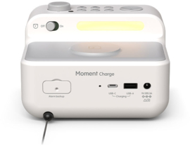 Pure Moment Charge digitale DAB+ en FM wekker klok radio met Bluetooth en draadloos opladen, Cotton White