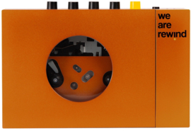 We Are Rewind Serge draagbare oplaadbare stereo cassette speler met Bluetooth zender, oranje