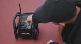 Sangean U5 DBT ultrastevige werk radio met DAB+, FM en Bluetooth ontvangst