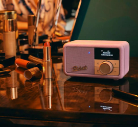 Roberts Revival Petite mini DAB+ en FM radio met Bluetooth ontvangst, Dusky Pink