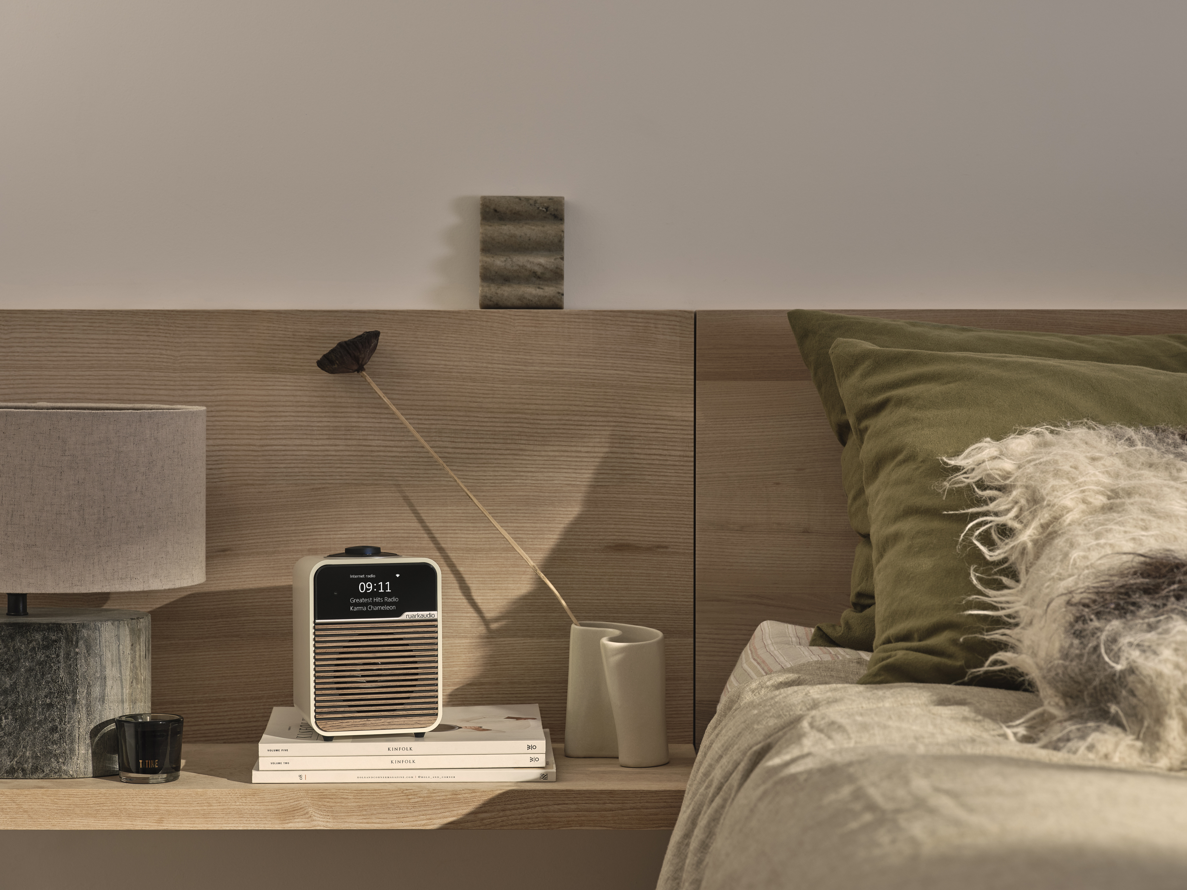 Ruark Audio R1S Smart Radio met WIFI internetradio, DAB+, FM, Spotify en Bluetooth, Light Cream