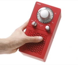 Scansonic P2500 portable radio met FM en AM in rood