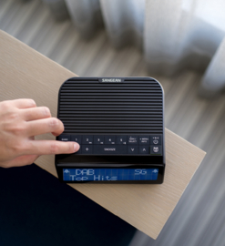Sangean DCR-90 BT DAB+ en FM wekker radio met Bluetooth ontvangst