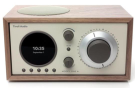 Tivoli Audio Model One+ DAB+ radio met FM en Bluetooth, walnoot, OPEN DOOS