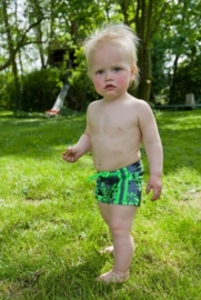 0001 Zee & Zo zwembroek  blackrock beach groen maat 74