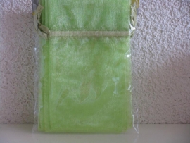 10 LIME- GROENE ORGANZA ZAKJES 11 X 8 CM