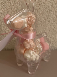 Alpaca gevuld met mini spekjes lintje en kaartje ZUSJE