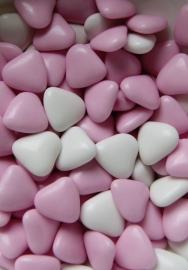 KILO GEMENGDE ROZE/WITTE CHOCOLADE HARTJES