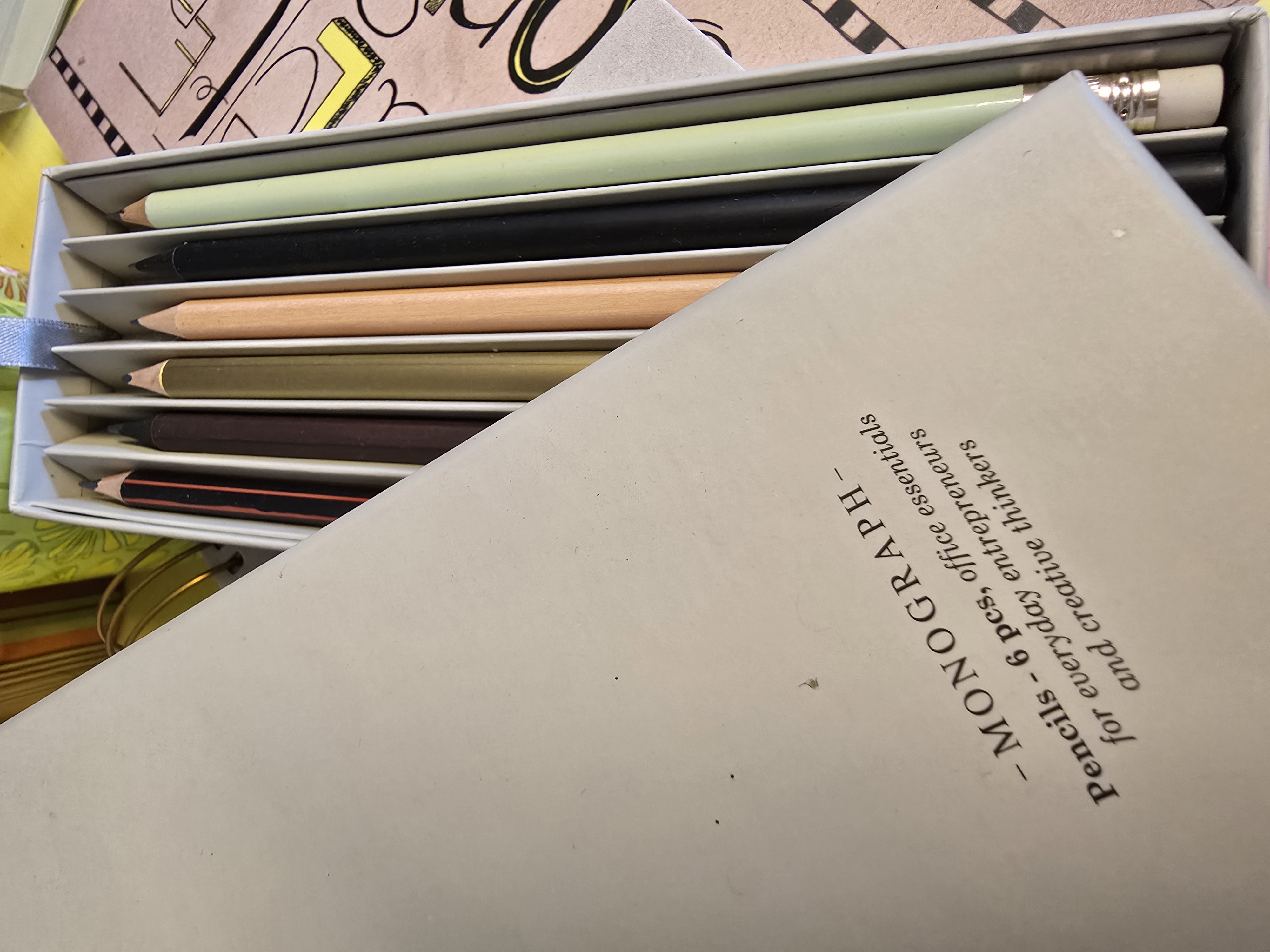 Monograph set, luxe potloden met gratis kladblok t.w.v. 12,50