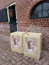 Set van twee nachtkastjes, geverfd met Chalk Paint