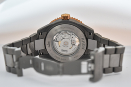 Rado Captain Cook Heren Horloge Keramiek R32148162