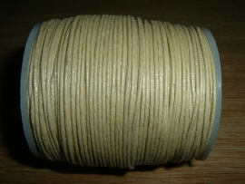 Waxkoord in een mooie camel metallic kleur 1.0 mm.