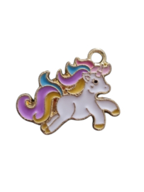 Bedel unicorn pastel goud 21x17 mm