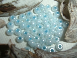 50 Stuks mooie kleine lichtblauwe glaskraaltjes