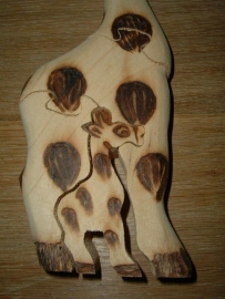 Mooie handgemaakte blank houten puzzle van een giraf uit Burkina Faso.