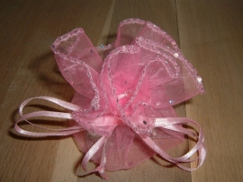 Mooie roze organza buideltjes