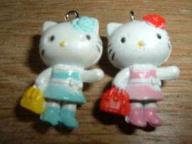 Leuke Hello Kitty hangertjes met tasje