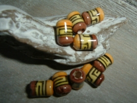 Mooie kleine indianenkralen in de vorm van een buisje van 8 mm.