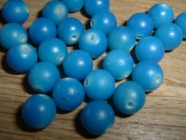 Mooie fluor blauwe Buri zaden van 8 mm.