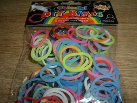 Loom bands in verschillende kleuren