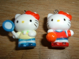 Superleuke Hello Kitty hangertjes met tennisracket of bal