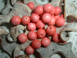 Mooie nature houten kralen in tea roze van 6 mm.