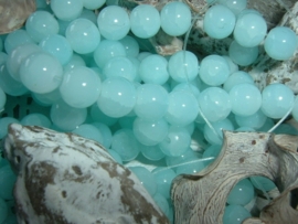 30 Stuks mooie licht azore blauwe crackled opal glaskralen van 8 mm.