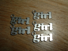 Mooie antique zilverkleurige hangertjes "girls"