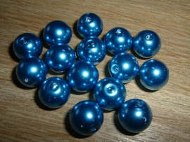 10 Stuks fel aquablauwe glasparels van 12 mm.