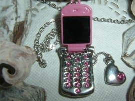 Leuk kettinkje met een roze mobieltje
