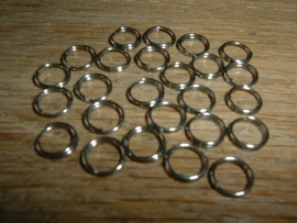 50 Stuks antiek zilverkleurige dubbele ringetjes van 6 mm.
