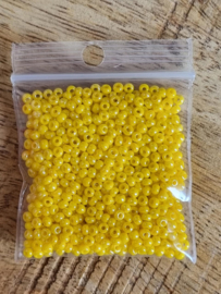 7 gram kleine glanzende gele kraaltjes
