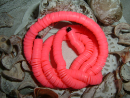 Katsuki kralen in een mooie neon roze kleur