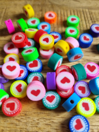 Polymeer kralen hartjes multicolour (per stuk)