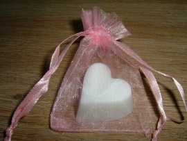 Mooie kleine roze organza zakjes van 7 x 5 cm.