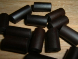 Mooie zwarte kralen in de vorm van een buisje 16 mm.