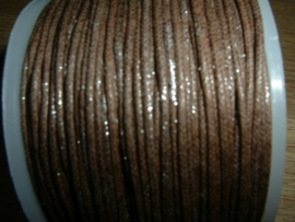 Waxkoord in een mooie bruine metallic kleur 0.5 mm.