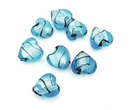 5 stuks aquablauwe zilverfolie hart kralen 10 mm.