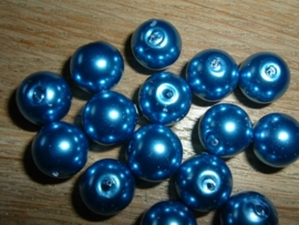 10 Stuks fel aquablauwe glasparels van 12 mm.