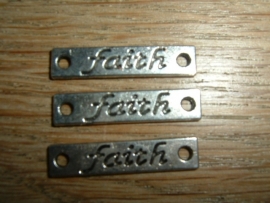 Metalen zilverkleurige tussenzetsels  "FAITH"