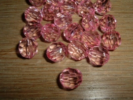 25 Mooie ronde transparante roze facetkralen 10 mm.